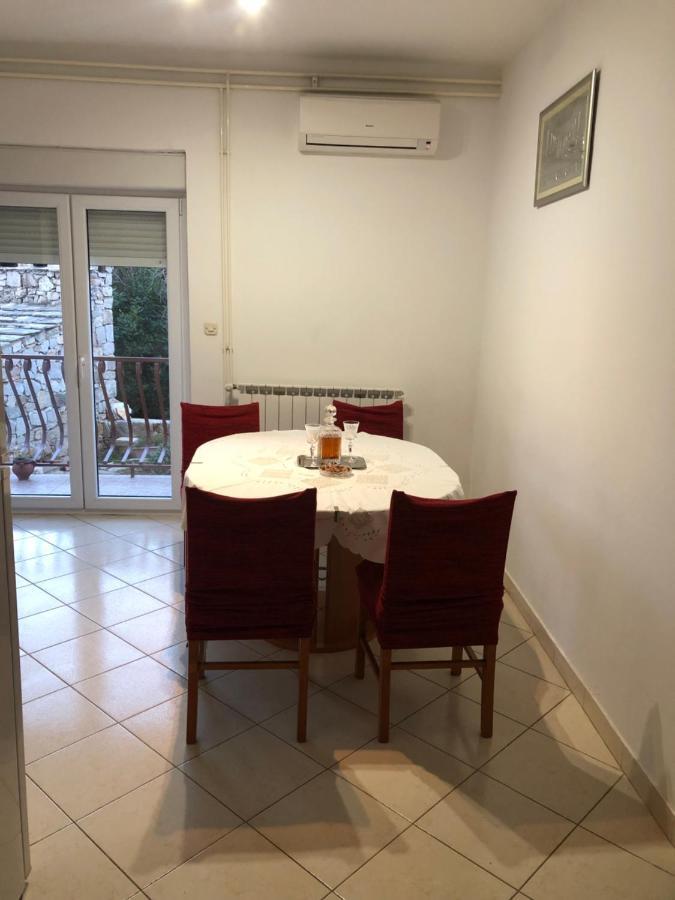 Apartments Draganic Jelsa  Ngoại thất bức ảnh