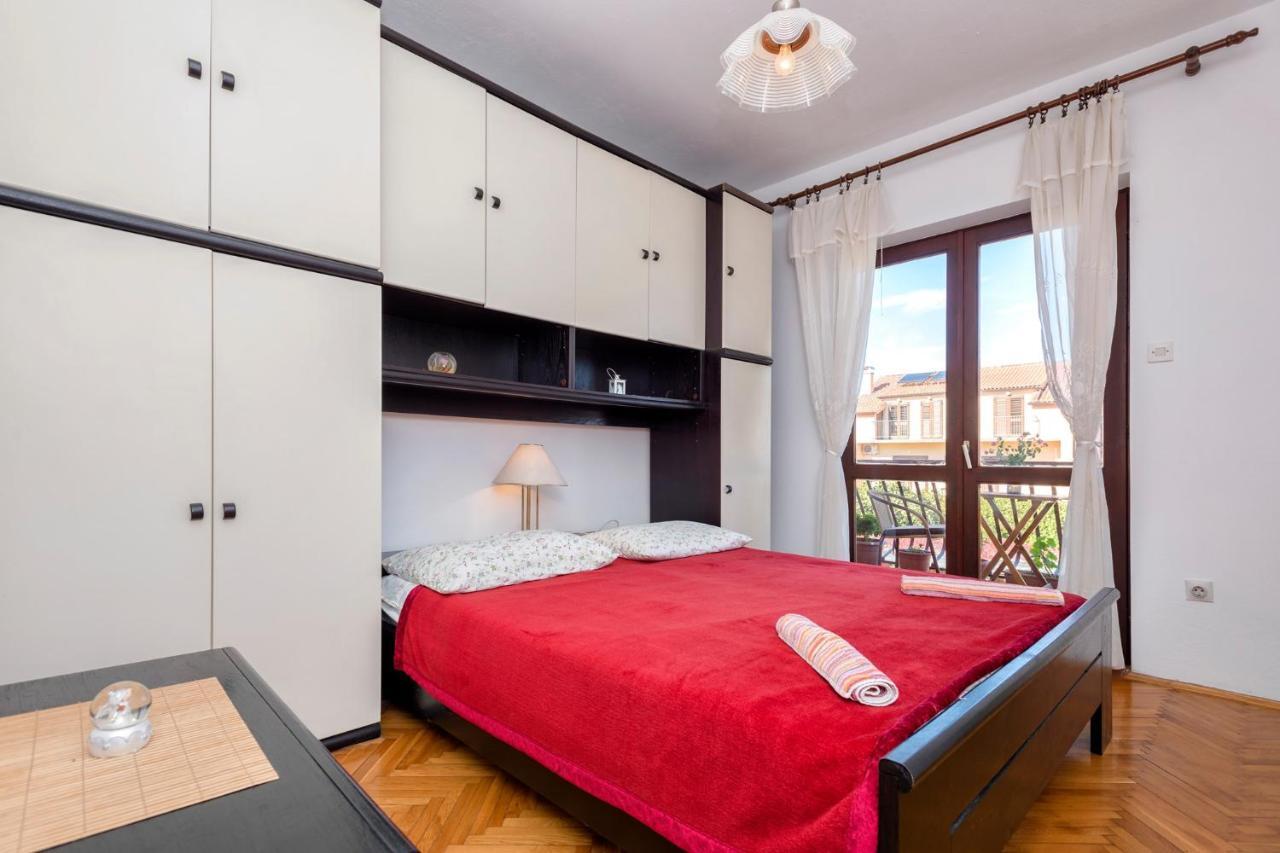 Apartments Draganic Jelsa  Ngoại thất bức ảnh