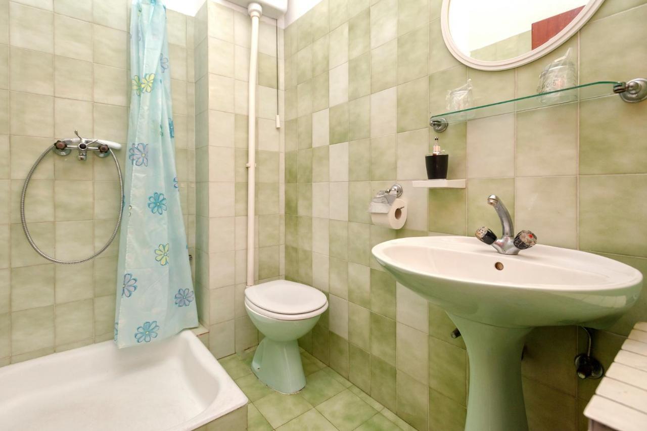 Apartments Draganic Jelsa  Ngoại thất bức ảnh